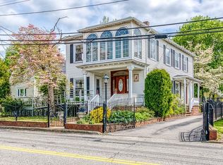 61 Old Colony Ave, Taunton, MA 02780