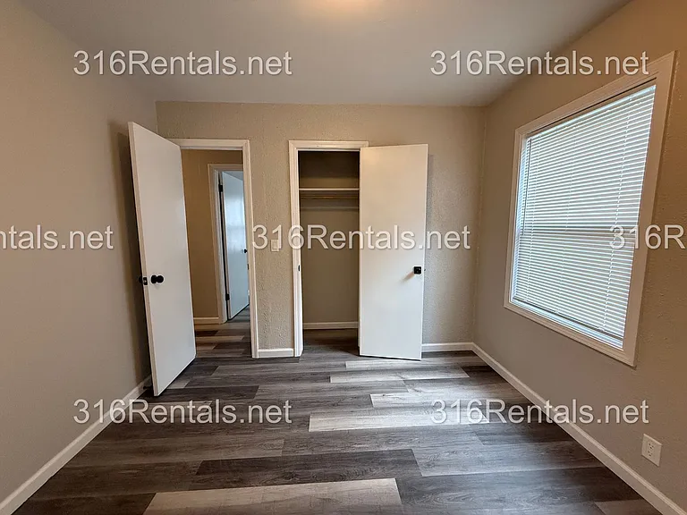 4324 S Dover St — Photo 12