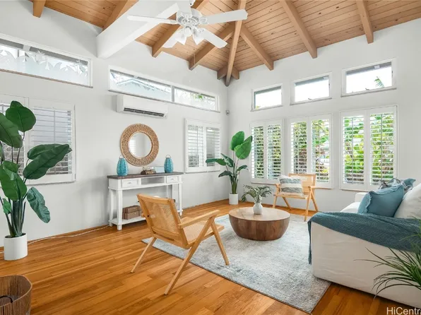 1291 Aulepe St, Kailua, HI 96734