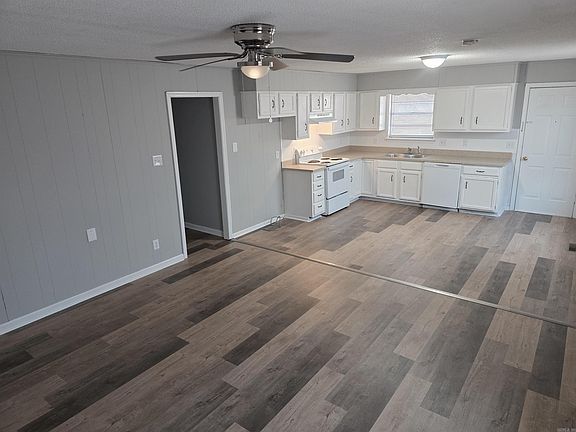 2nd image of 617 Brierly Dr