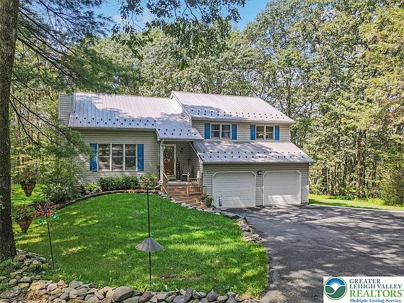 5th image of 1297 Woodstock Dr