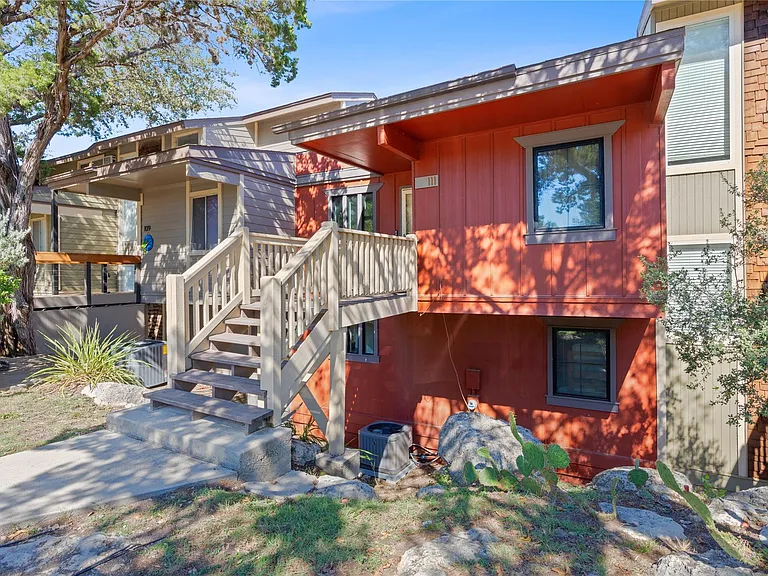 111 Comanche Point — Photo 23