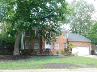 1129 Crystalwood Cir, Chesapeake, VA 23320