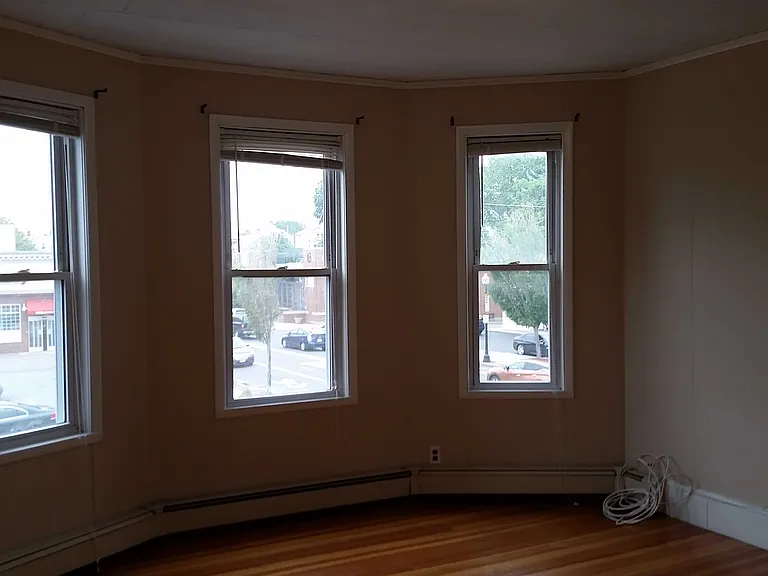 437 Washington St #2B — Photo 4
