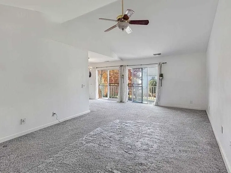 204 Dublin Ln #W2 — Photo 6