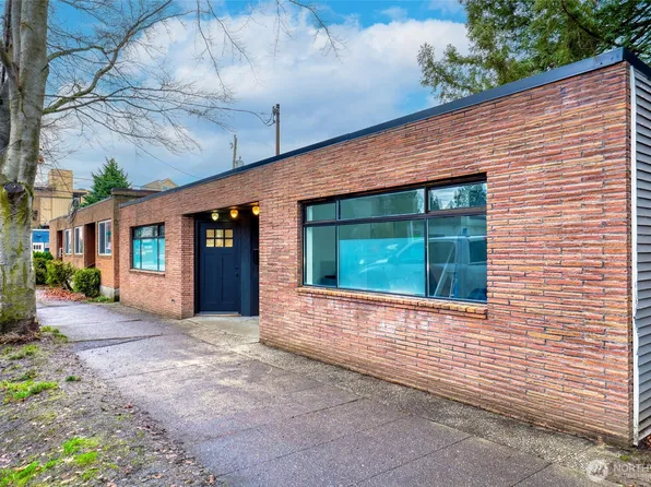 7610 Greenwood Avenue N, Seattle, WA 98103