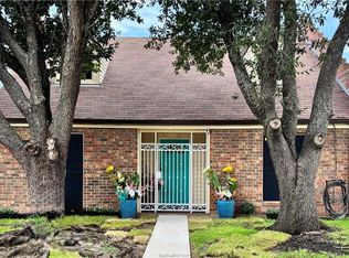 900 Westview St, Bryan, TX 77802