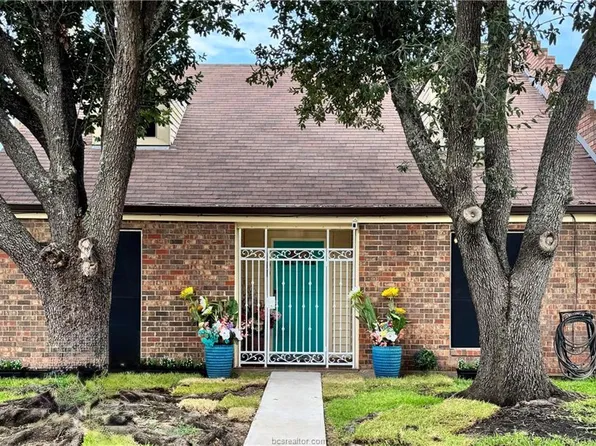 900 Westview St, Bryan, TX 77802