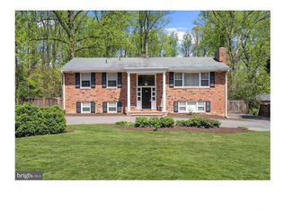 7924 Lewinsville Rd, Mc Lean, VA 22102