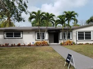 8261 SW 142nd St, Palmetto Bay, FL 33158