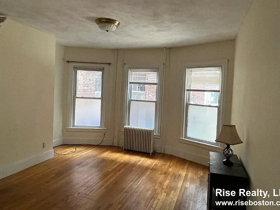 35A Harvard St #1