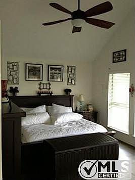 4th image of 10175 Sunridge Dr