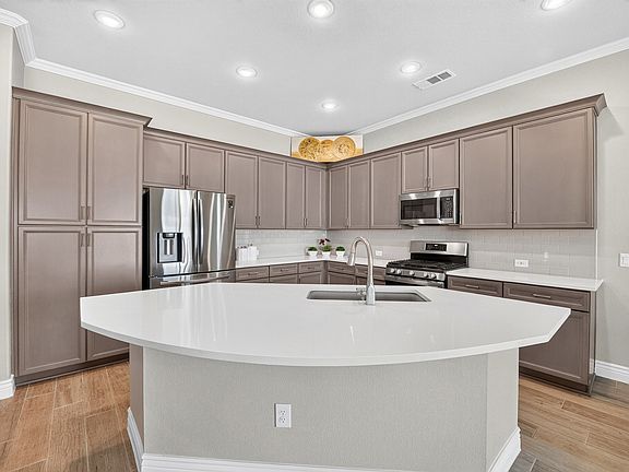 5th image of 9728 Silver Rock Way