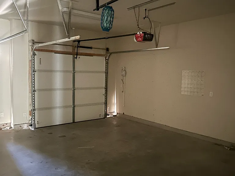 5301 Flatiron Dr — Photo 21