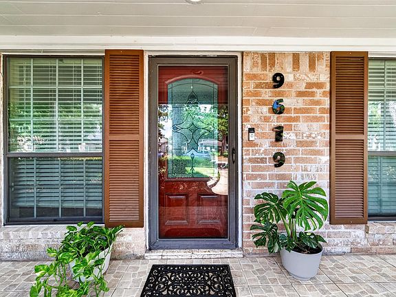 3rd image of 9619 Landry Blvd