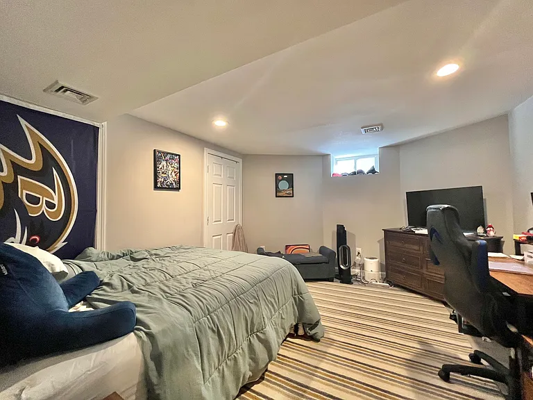49 Quint Ave #2 — Photo 12