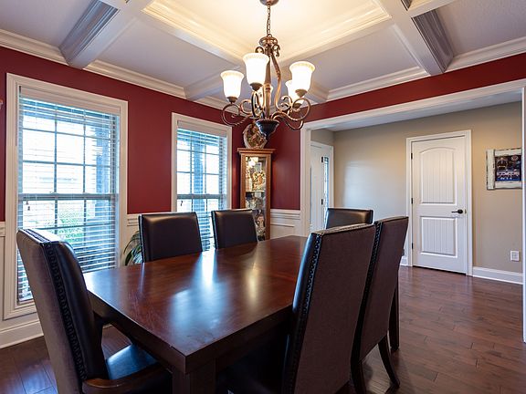 4th image of 880 Pergola Ct