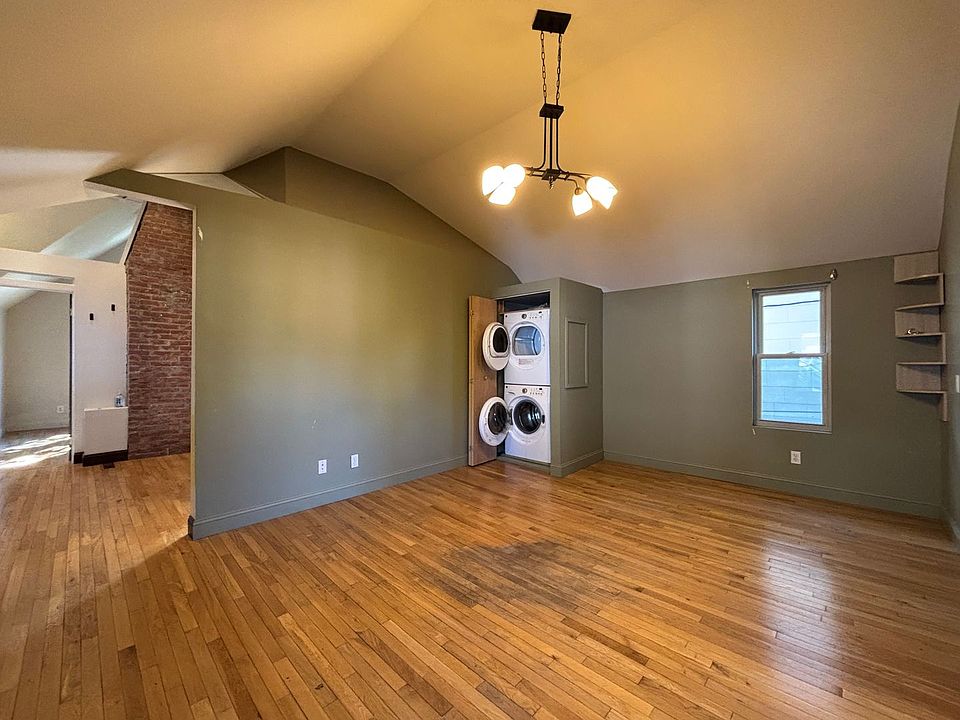1st image of 780 University Ave