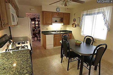 3rd image of 1315 Maydor Ln