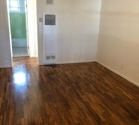 2nd image of 5102 W El Segundo Blvd #2