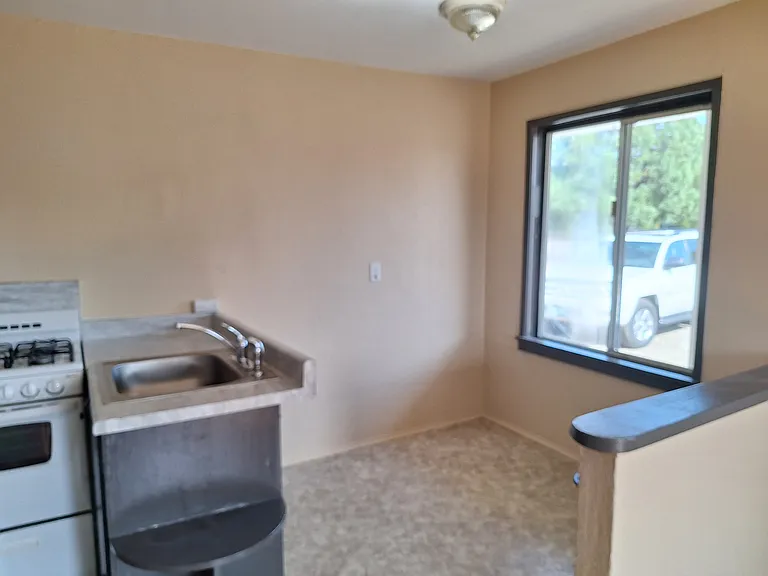 609 W Central Ave — Photo 3
