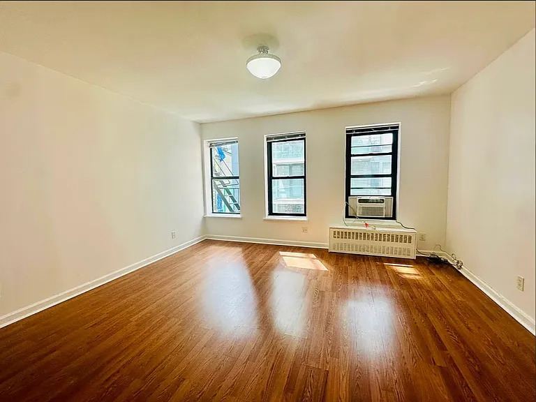 305 E 95th St #6E — Photo 15