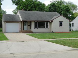 1024 N Garden St, Lake City, MN 55041
