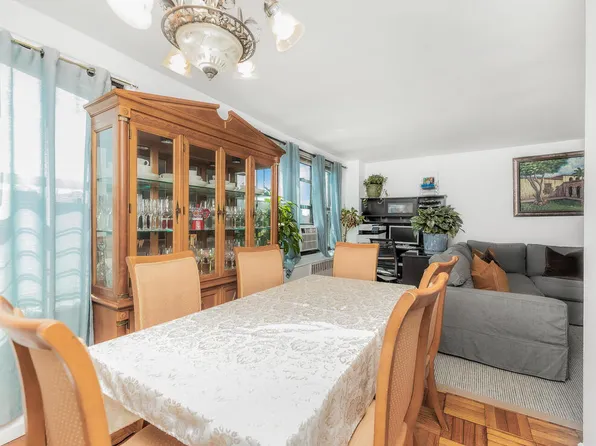 2835 Webb Avenue image 13 of 23