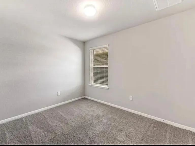 2216 Dickinson Ter — Photo 17