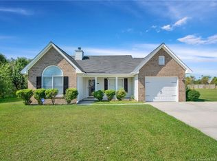 115 Northwoods Dr, Raeford, NC 28376
