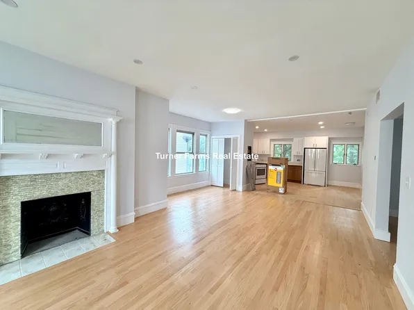 4 Saint Paul St, Cambridge, MA