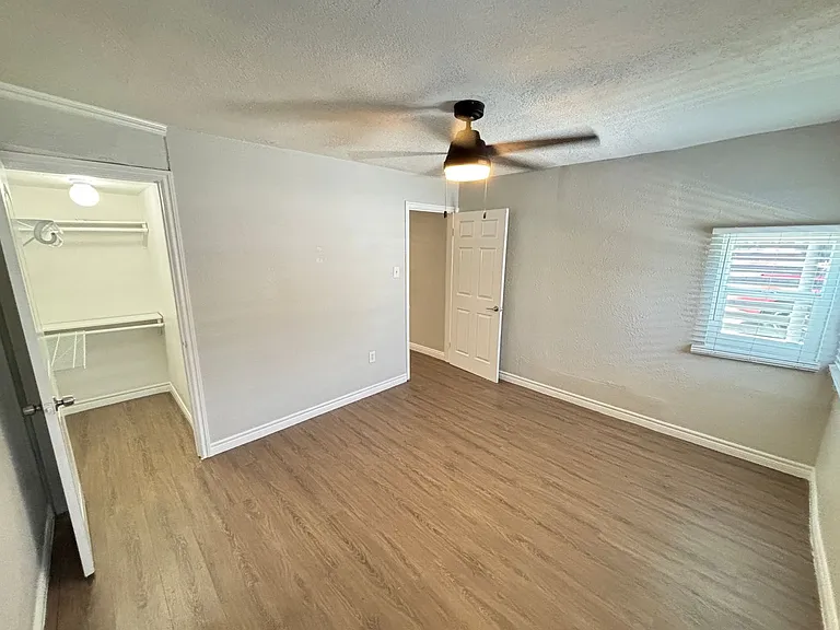 1101 Stewart Ave — Photo 10