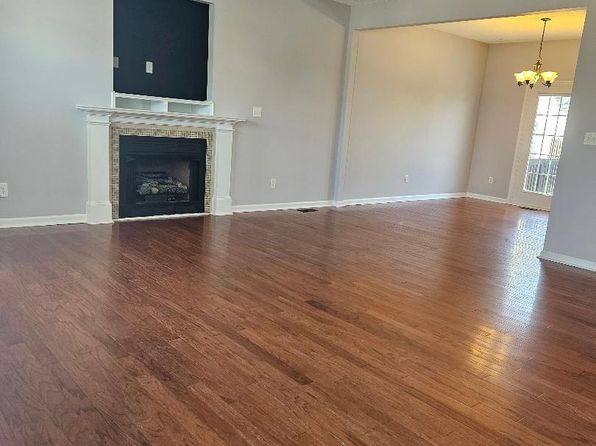 4420 Battle Forest Rd, Hope Mills, NC 28348