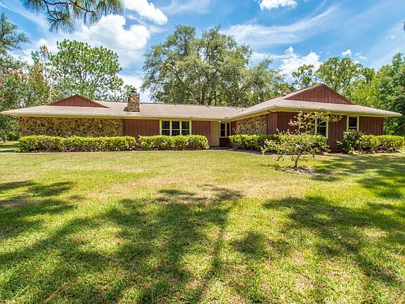 Sits on Nearly an Acre