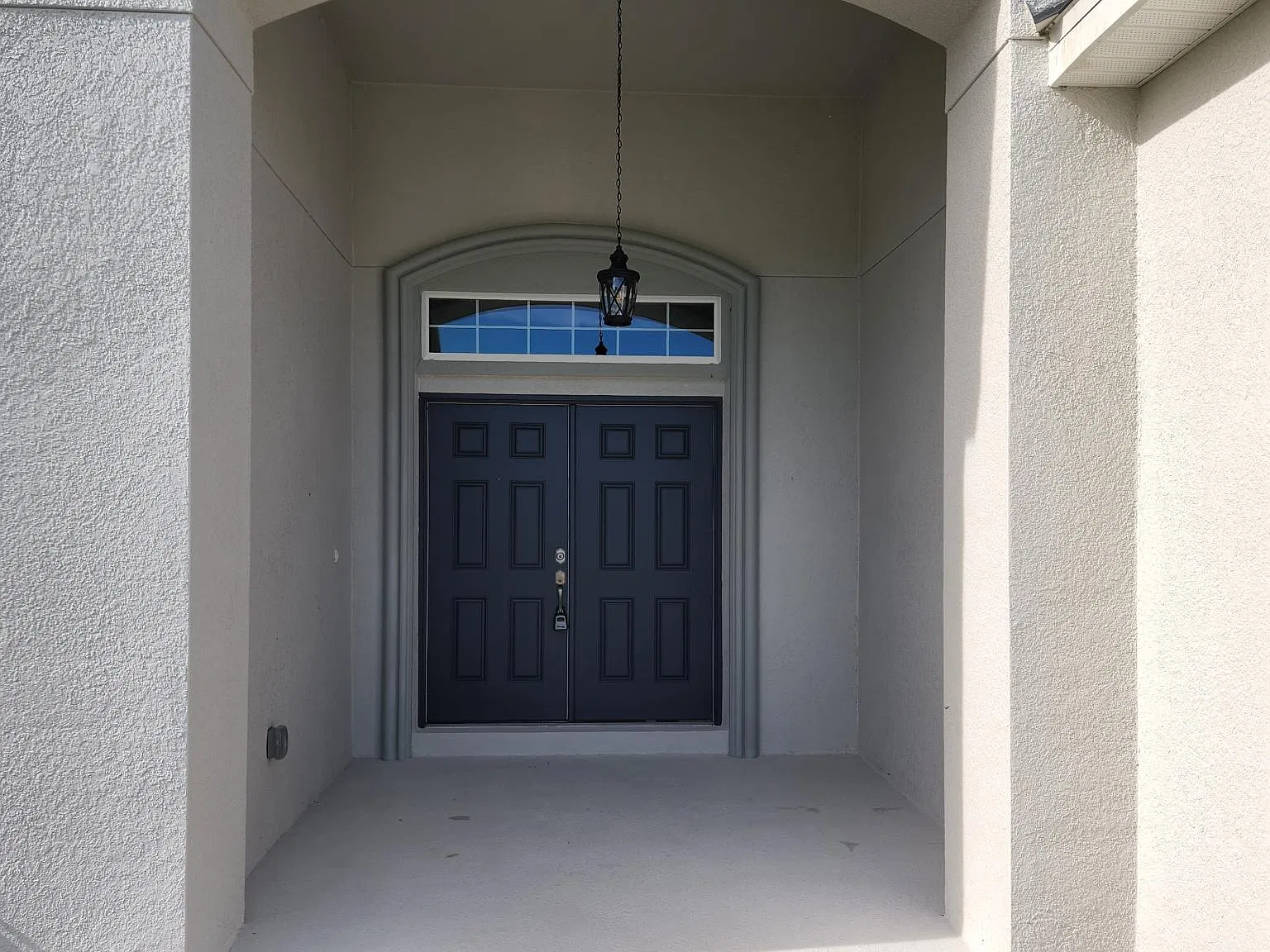 5 bed, 2827 sqft, $2,800 — Photo 2