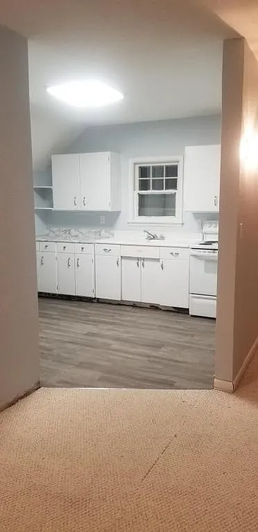 318 4th St SE Apt 2 — Photo 1