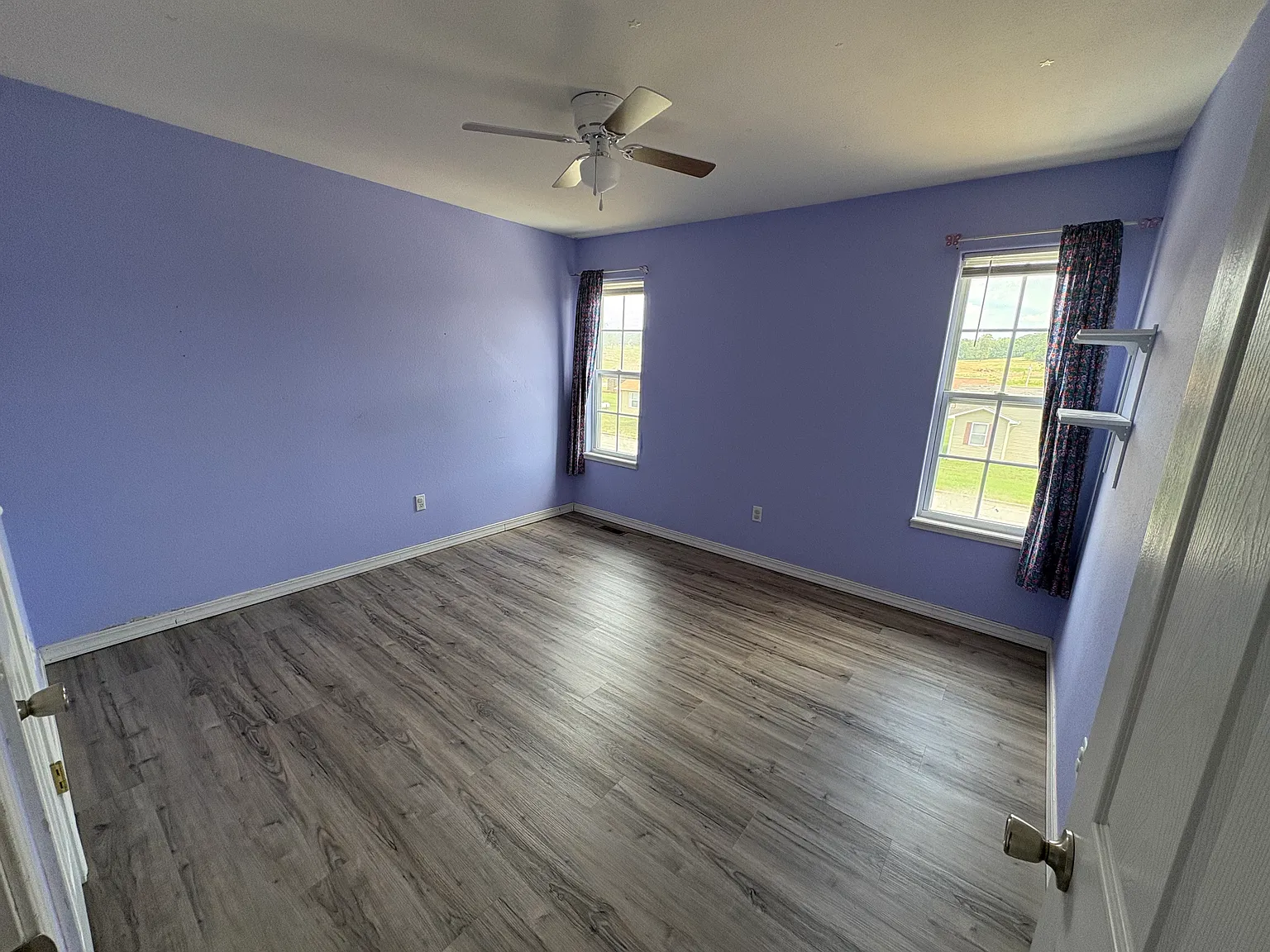 3 bed, 2843 sqft, $1,500 — Photo 4