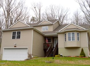 106 Mount Snow Cir, Tafton, PA 18464