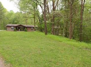 195 Flora Ln #9, Harmony, NC 28634