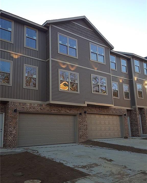 1st image of 254 S Rolling Woods Way