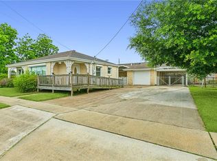 2400 Riverland Dr, Chalmette, LA 70043