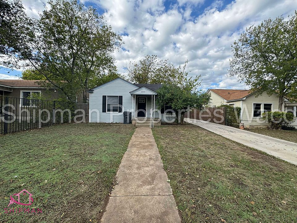1st image of 2209 Cumberland Ave