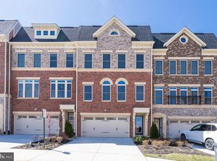 2353 Chadlington Rd, Falls Church, VA 22043