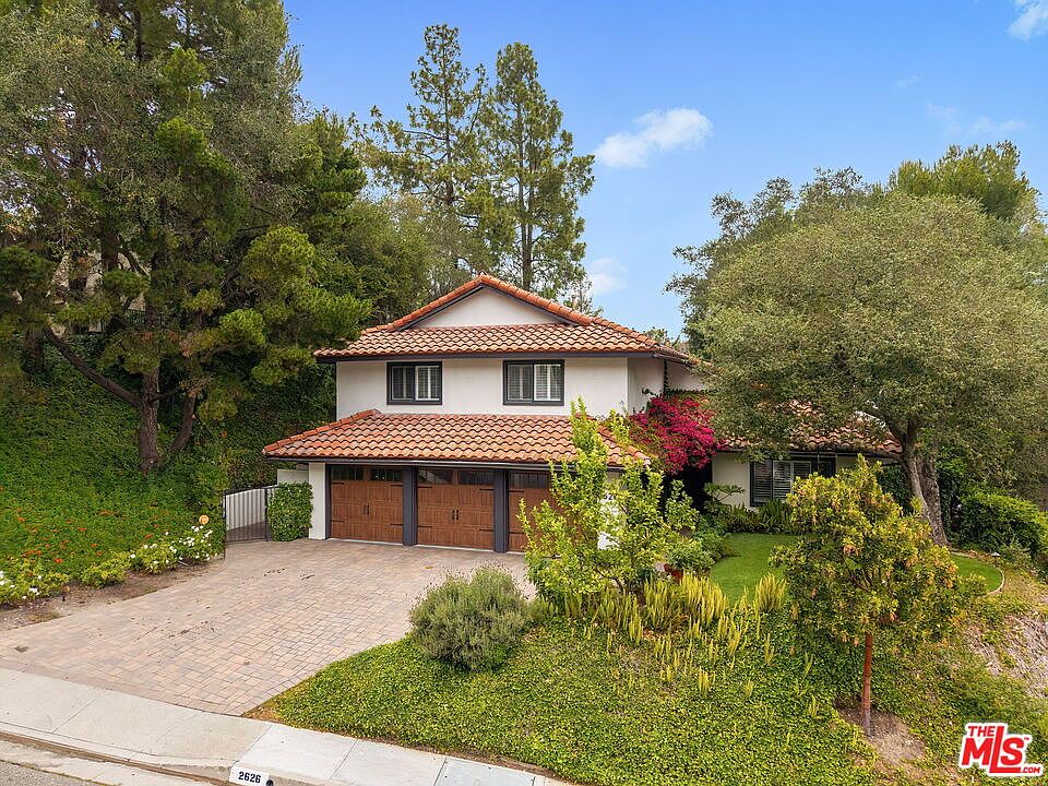 1st image of 2626 Basil Ln