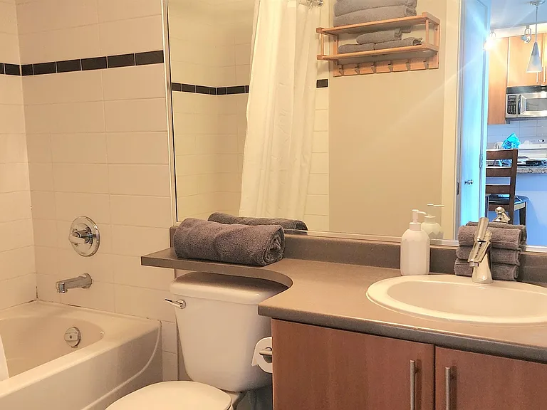 688 Abbott St #1607 — Photo 9
