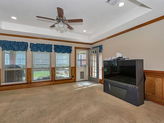 5th image of 790 Mesquite Ln