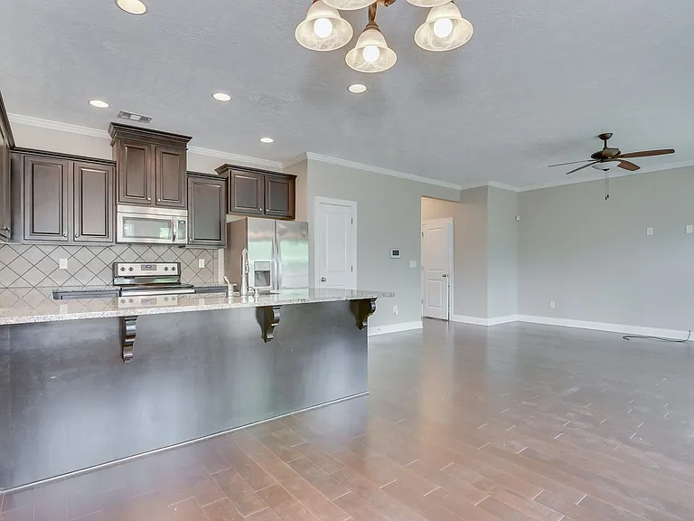 473 Brantley Cove Cir — Photo 12
