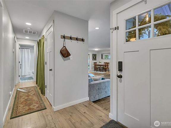 5th image of 28921 190th Avenue SE
