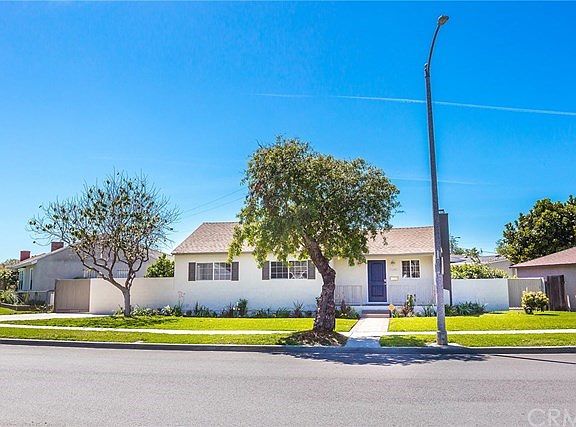 3rd image of 4549 Keever Ave