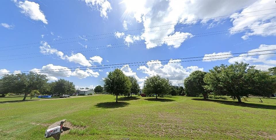 2nd image of Tiger Lake Rd